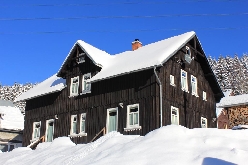 Ferienhaus Anno Dazumal, Wie Zu Oma'S Zeiten Apartment Klingenthal Exterior foto