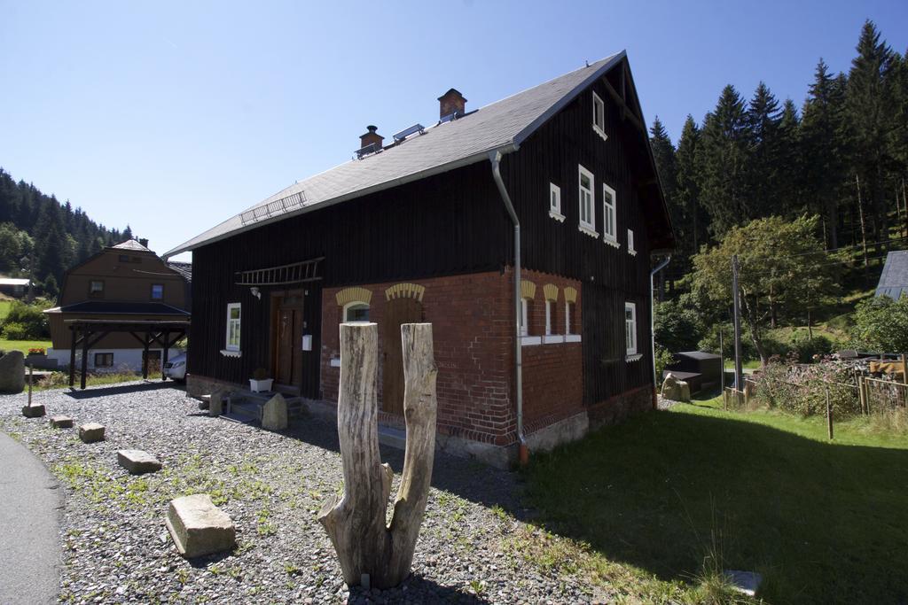 Ferienhaus Anno Dazumal, Wie Zu Oma'S Zeiten Apartment Klingenthal Exterior foto